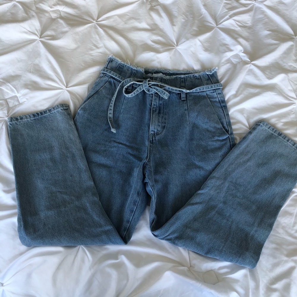 Forever 21 Waist Sinch Boyfriend jeans